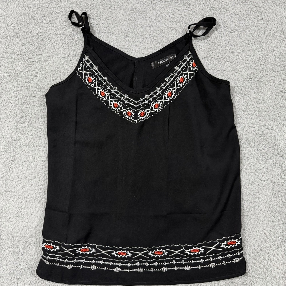 TECREW black and red embroidery detailed tank top flirty summer lightweight L